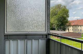 Wohnung mieten in Ernst-Von-Harnack-Str., 06246 Bad Lauchstädt, Mit Balkon und Blick ins Grüne und zwei Monate kaltmietfrei.