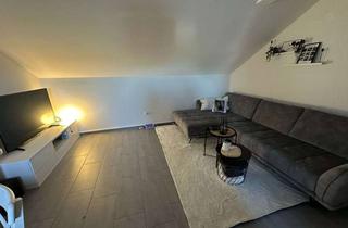 Wohnung mieten in 97532 Üchtelhausen, 4 Zimmer DG mit Balkon in Üchtelhausen/ Hoppachshof