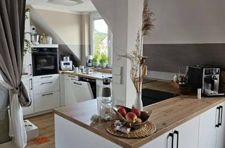 Wohnung mieten in Mühlackerstraße 39, 75446 Wiernsheim, Moderne, vollständig renovierte 2-geschossige Dachgeschosswohnung mit Loggia, Spitzgiebel & neuer Ei