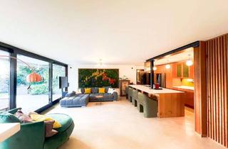 Haus kaufen in Weiherallee, 65388 Schlangenbad, Neutra-Meisterwerk im Schlosspark: Luxus, Solar & Einliegerwohnung in Schlangenbad