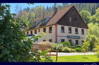Haus kaufen in 95355 Presseck, Reserviert! Rarität in Alleinlage! Romantisches Anwesen für Individualisten mit 4 Hektar Grundstück