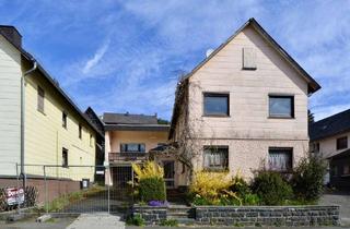 Haus kaufen in 35719 Angelburg, Zwei Wohnhäuser in Lixfeld
