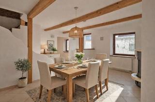 Haus kaufen in 55296 Lörzweiler, Großzügige Hofreite mit Garage & Scheune - einzigartig und voller Möglichkeiten!
