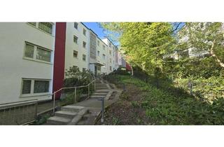 Wohnung kaufen in 58507 Lüdenscheid, Familienfreundliche EG-Wohnung mit XXL-Südbalkon, Garage & Spielplatz vor der Tür