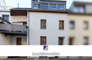 Haus kaufen in Raunstraße, 54470 Bernkastel-Kues, Nähe Bernkastel-Kues: Wohnhaus mit Balkon und PKW-Stellplatz