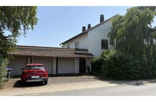 Haus kaufen in Aseler Straße, 34516 Vöhl, Großzügiges Zweifamilienhaus in Vöhl sucht neue Eigentümer! Keine Käuferprovision