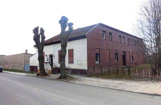 Haus kaufen in 04928 Plessa, Großzügiges Wohnhaus mit potentieller Gewerbeeinheit und weitläufigen Grundstück