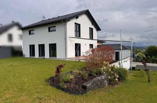 Haus mieten in 35041 Marburg, Lichtdurchflutetes Familienhaus mit großem Garten, moderner Wohnküche und Terrasse!