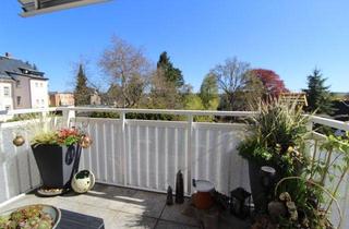 Wohnung kaufen in 09212 Limbach-Oberfrohna, Sonnige 3-Raumwohnung mit Südbalkon und Stellplätzen in gepflegter Anlage