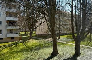 Wohnung kaufen in 34119 Kassel, Kassel - 4 Zimmer Eigentumswohnung am schönen Tannenwäldchen