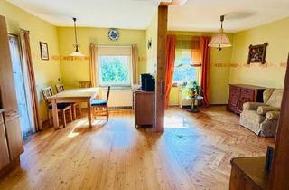 Einfamilienhaus kaufen in 56850 Hahn, Hahn - Einfamilienhaus mit viel Platz,Terrasse, 2 Garagen & Photovoltaik