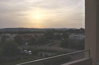 Wohnung kaufen in 74523 Schwäbisch Hall, Schwäbisch Hall - Provisionsfrei · Sanierte 2,5 Zi. mit Aufzug, Balkon & Weitblick · TG-Stellplatz