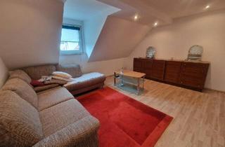 Wohnung kaufen in 66130 Saarbrücken, Saarbrücken - Provisionsfrei! Gepflegte Dachgeschosswohnung mit Gartenanteil