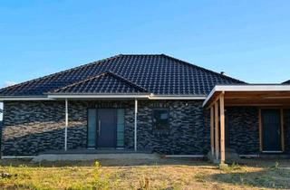 Einfamilienhaus kaufen in 24980 Schafflund, Schafflund - Moderner Winkelbungalow | BJ 2021 |KfW 55 | 137 qm | Schafflund