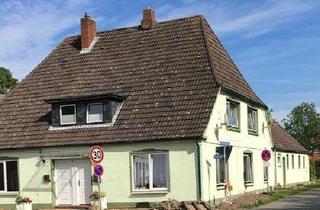 Mehrfamilienhaus kaufen in 25889 Witzwort, Witzwort - 3 Familienhaus im Dorfkern mit Ausbaureserve