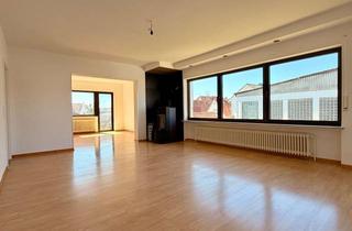 Wohnung kaufen in Hauptstraße 32, 64859 Eppertshausen, Frisch renovierte 4-Zimmer Wohnung im 1. OG mit Sauna, Balkon und Blick ins Grüne