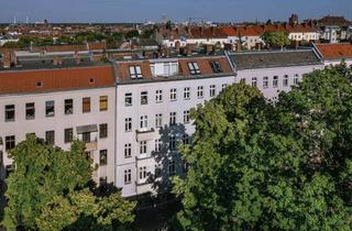 Wohnung kaufen in Volkspark Hasenheide, 12049 Neukölln, Vermietete 3-Zi-Wohnung mit privater Dachterrasse und traumhaften Blick auf den Volkspark Hasenheide
