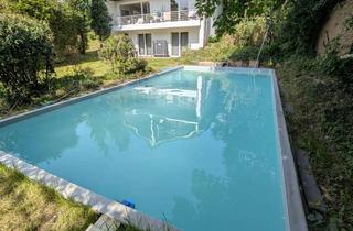 Wohnung mieten in An Der Haustatt 19, 35037 Marburg, Exklusives Dachgeschoss-Studio mit Weitblick, Pool & Wellness-Bad in Marburg