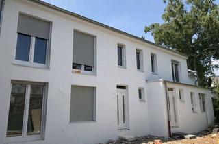 Wohnung mieten in 61352 Bad Homburg, Diese Wohnung ist wie ein TinyHouse mit eigenem Garten!