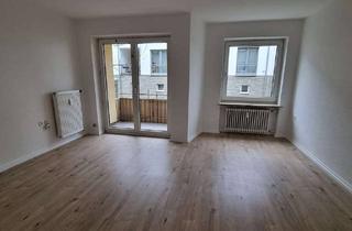 Wohnung mieten in Nesselfeld 3 b, 32657 Lemgo, Wir renovieren Ihre neue 3-Zimmer-Wohnung mit Balkon in ruhiger Lage - weitere Wohnungen verfügbar