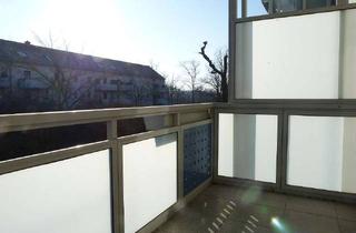 Wohnung mieten in Sattlerstr. 78, 06237 Leuna, Ziehen Sie jetzt in Ihre große 2-Zimmer-Wohnung mit Balkon