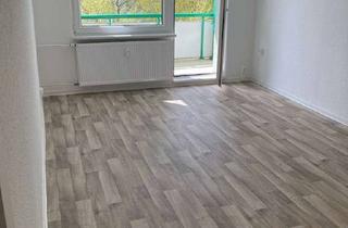 Wohnung mieten in Sperlingstraße 17, 17034 Vogelviertel, Renovierte 3- Zimmer Wohnung im Sperlingviertel