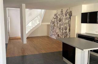 Wohnung mieten in 59555 Lippstadt, Stilvoll wohnen auf zwei Ebenen – Toplage mit Doppelbalkon!