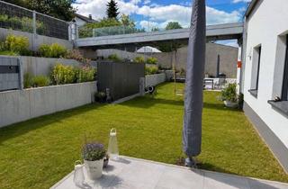 Wohnung mieten in Bergstr. 22, 69242 Mühlhausen, Drei Zimmer Wohnung mit Einbauküche und Garten mit Terrasse (KFW40+)