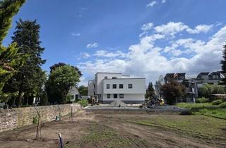 Garagen kaufen in Hauptstraße, 76344 Eggenstein-Leopoldshafen, Stellplatz auf Privatgrundstück in zentraler Lage neben Friedhof