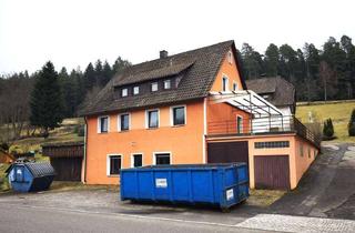 Haus kaufen in 75337 Enzklösterle, Sanierungsprojekt mit Potenzial:Raum für Ihre Visionen - Vielseitiges Wohnhaus in Enzklösterle