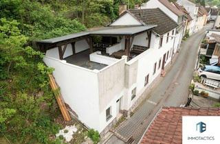 Einfamilienhaus kaufen in 55585 Altenbamberg, Haus mit Potenzial für Handwerker – sofort frei, mit großer Dachterrasse und Gartengrundstück