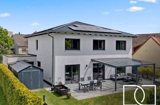 Villa kaufen in 90518 Altdorf, Baujahr 2020! Energieeffiziente Stadtvilla mit großzügigem Garten in traumhafter Lage