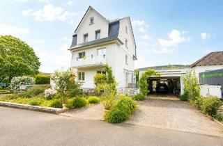 Haus kaufen in Brückenweg, 56341 Filsen, Liebevoll gepflegtes Zuhause mit 2 Terrassen, Gartenidylle & viel Platz
