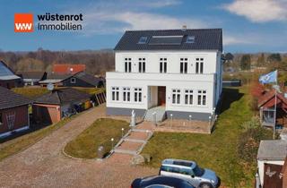 Villa kaufen in 23701 Süsel, Repräsentative Villa mit vielseitigen Nutzungsmöglichkeiten in Ostseenähe - 365 qm, 13 Zimmer - Groß
