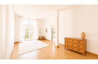 Wohnung kaufen in 76530 Innenstadt, Stilvolle Eigentumswohnung im renommierten Batschari Palais Baden-Baden