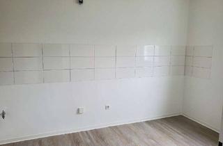 Wohnung mieten in Lohbachstr. 33, 42553 Velbert, Neviges: Frisch renov. 3-Zi-Whg. mit Balkon