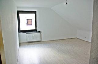 Wohnung mieten in Jahnstrasse 30, 66292 Riegelsberg, 3 ZIM DG 100m² Südseite Parkplatz Garten Keller Waschküche Klim