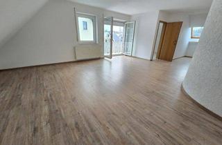 Wohnung kaufen in 09235 Burkhardtsdorf, Charmante Dachgeschosswohnung mit Balkon, Galerie und besonderem Wohngefühl