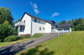 Wohnung kaufen in 95185 Gattendorf, Exklusive, kernsanierte Eigentumswohnung mit Doppelgarage und separatem Einliegerbereich in idyllischer Naturlage