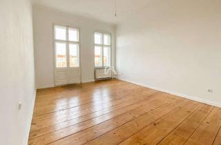Wohnung kaufen in Krossener Straße 21, 10245 Friedrichshain, DIREKT AM BOXI | 2 ZIMMER MIT BALKON | VORDERHAUS | 4.OG OHNE AUFZUG | PROVISIONSFREI