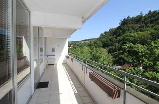 Wohnung kaufen in 65817 Eppstein, Gepflegte 3,5 Zimmer ETW mit herrlichem Ausblick + Garage in zentraler Lage