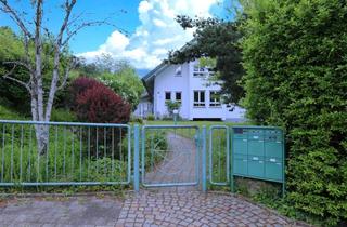 Wohnung kaufen in 88633 Heiligenberg, Moderne Dachgeschosswohnung mit einem traumhaften Blick auf die Alpen und den Bodensee
