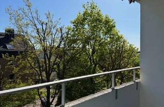 Wohnung kaufen in 30952 Ronnenberg, Drei-Zimmer-Wohnung mit Balkon
