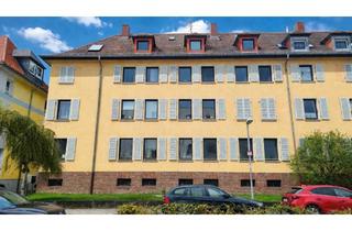 Wohnung kaufen in 63071 Offenbach, Charmante 3-Zimmer-Eigentumswohnung mit großem Sonnenbalkon in gepflegtem Altbau
