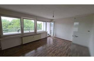 Wohnung mieten in Bergstraße 60, 45770 Marl, Zentral gelegene 4-Zimmer Dachgeschosswohnung mit Balkon in Marl-Hüls zu vermieten
