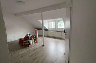 Wohnung mieten in Eschstraße 51, 52351 Düren, frisch sanierte 2 Zimmer Dachgeschoss Wohnung!