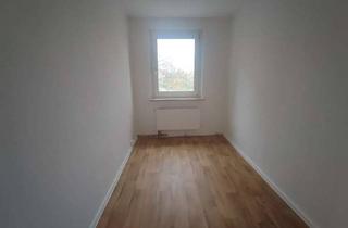 Wohnung mieten in Straße Des Friedens 86, 06217 Merseburg, Erstbezug nach Komplettsanierung: Moderne 2-RW mit Balkon