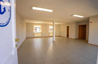 Wohnung mieten in Brammersoll 11, 24235 Stein, Ruhige Räumlichkeiten im Gewerbegebiet Stein an der Ostsee