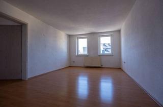 Wohnung mieten in 08289 Schneeberg, Zentral gelegene 3-Zimmer-Wohnung mit malerischem Erzgebirgsblick