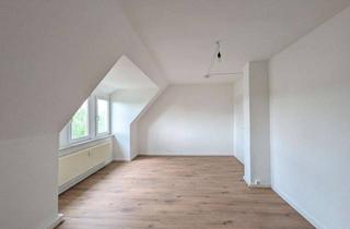 Wohnung mieten in Lindenstraße 16, 04828 Bennewitz, 2-Zimmer-Dachgeschosswohnung + Tageslichtbad mit Wanne + EBK als Option !!!